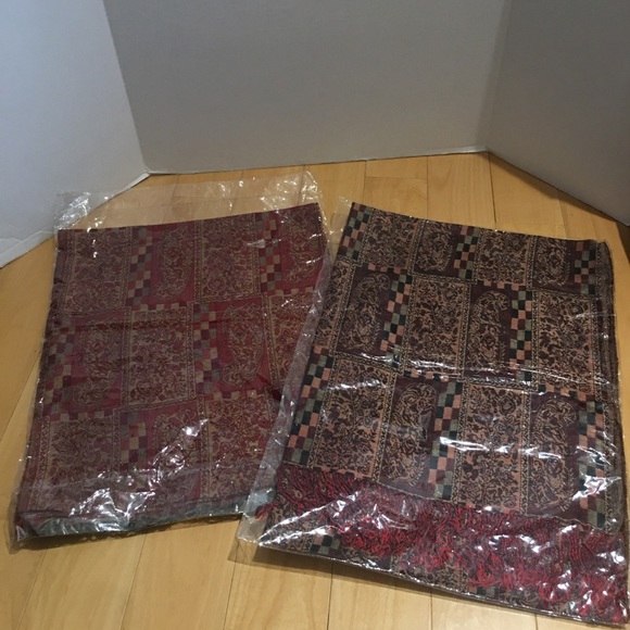 Accessories - 2 new scarfs